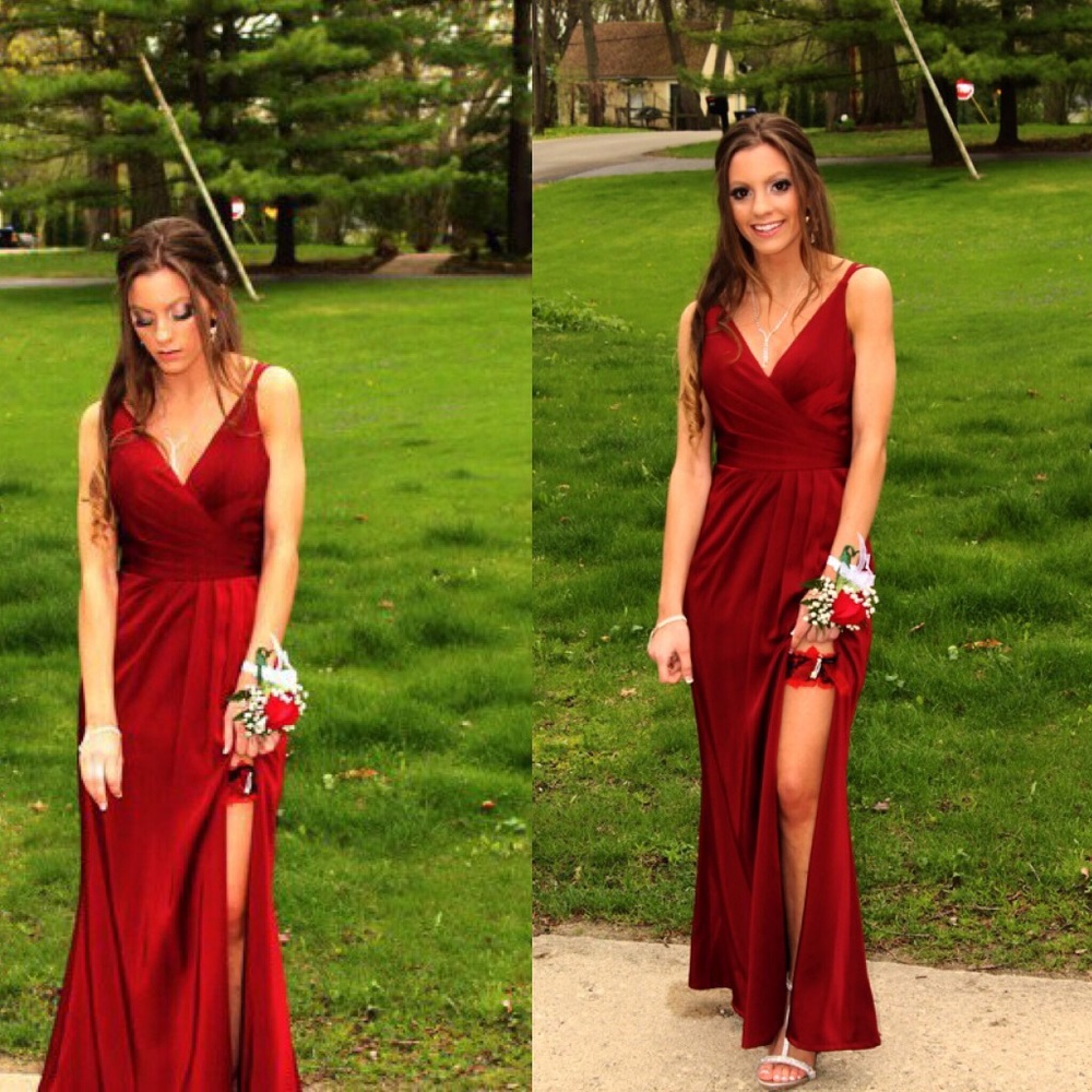 A dress designer is Fabiana.